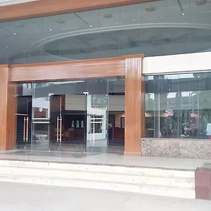 Hotel Seasons Of International Airport, Rangoon